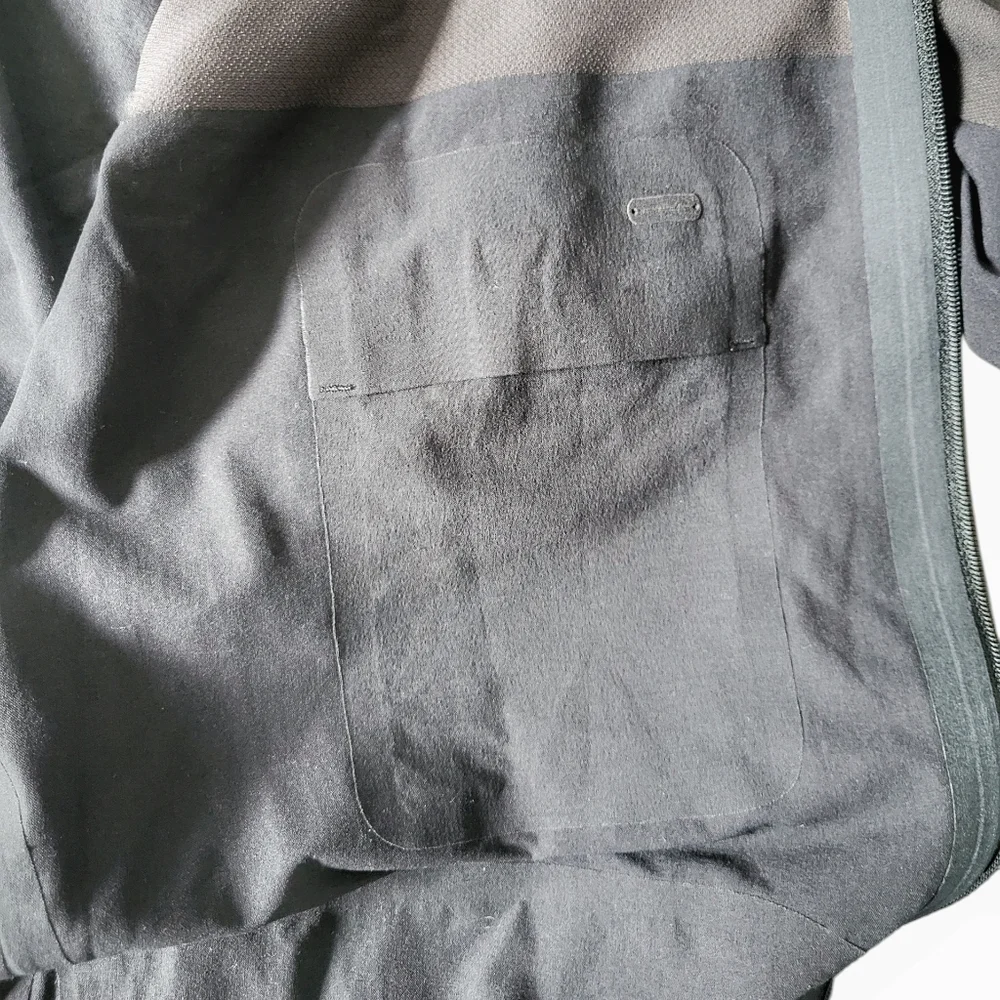Lululemon // Airing Easy Bomber Jacket / Large / Graphite & Black